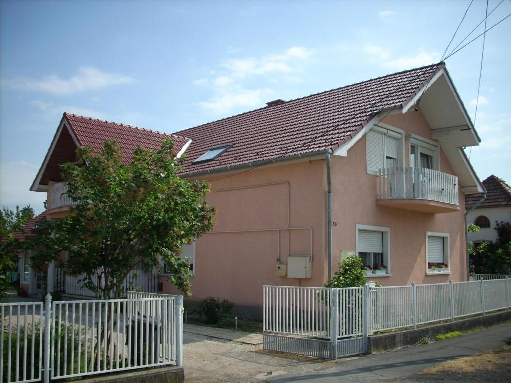 Bundics Vendeghazak Bed & Breakfast Lenti Room photo